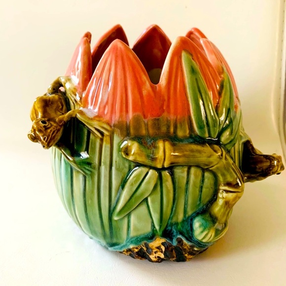 Vintage 3 D Frog On Water Lily Ceramic Planter 1950s - Picture 9 of 14
